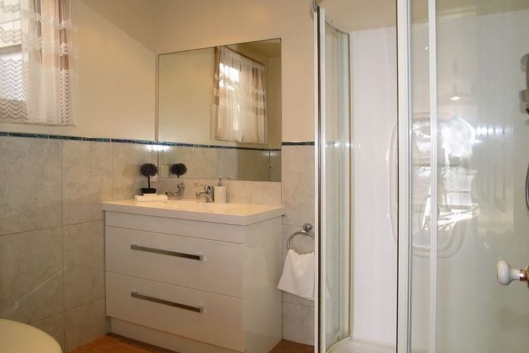 Photo of property in 3 Ocean Parade, Pukerua Bay, 5026