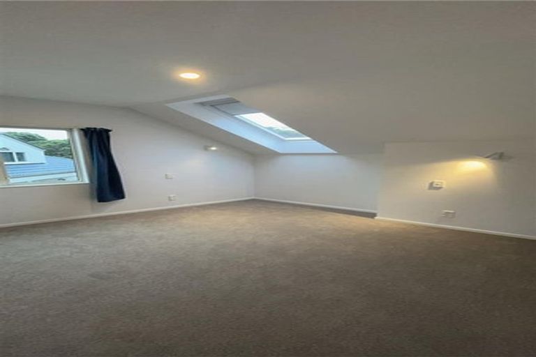 Photo of property in 38b Hinau Street, Woburn, Lower Hutt, 5011