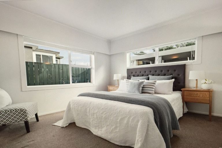 Photo of property in 2/241 Hurstmere Road, Takapuna, Auckland, 0622