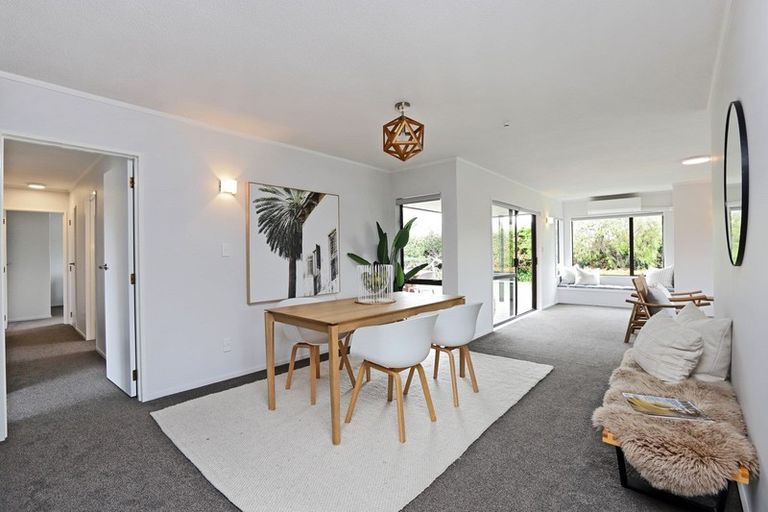 Photo of property in 2 Alley Place, Taradale, Napier, 4112