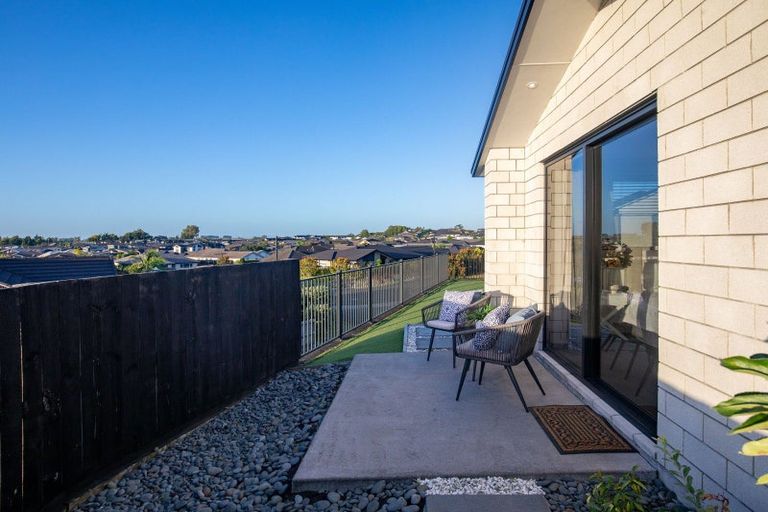 Photo of property in 12 Rose Berry Crescent, Flagstaff, Hamilton, 3210