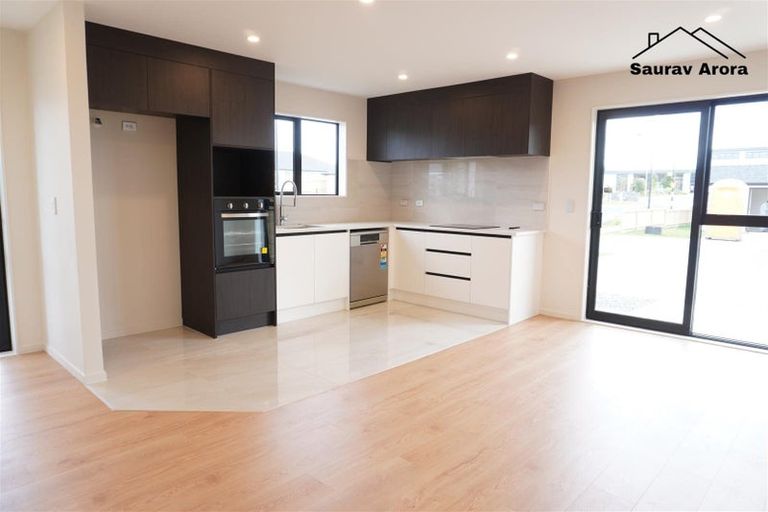 Photo of property in 13 Noia Way, Karaka, Papakura, 2113