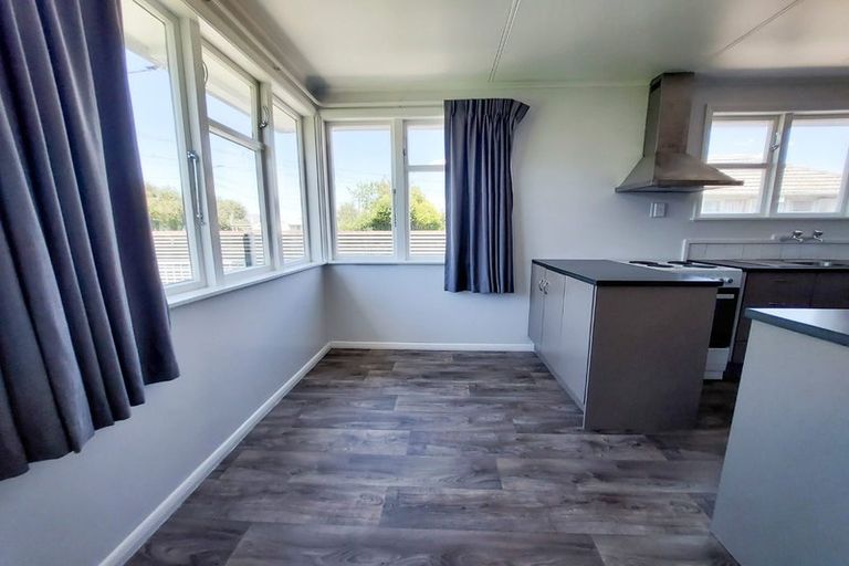 Photo of property in 30 Yeats Crescent, Fairfield, Hamilton, 3214