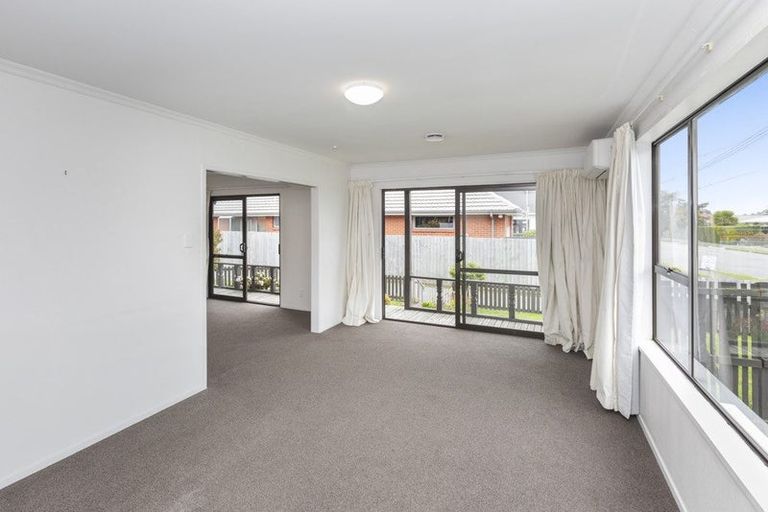 Photo of property in 1/21 Ensign Street, Halswell, Christchurch, 8025