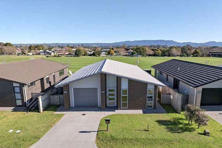 Photo of property in 22 Richardson Road, Omokoroa, 3114