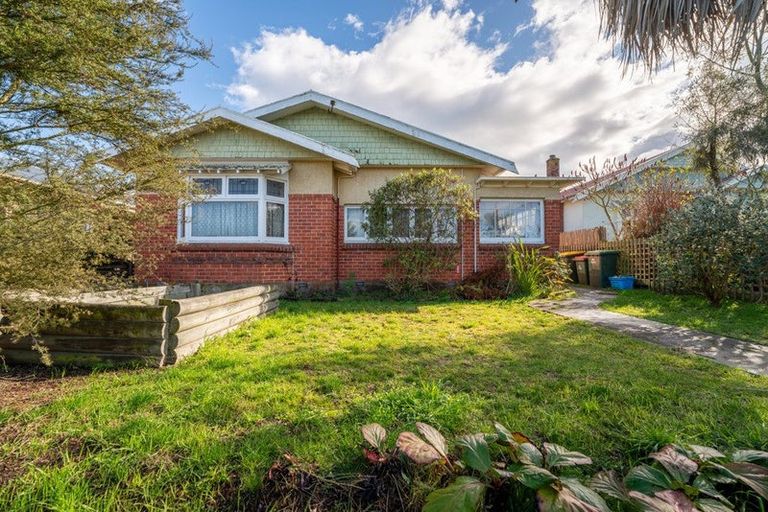 Photo of property in 20 Rhodes Street, Waimate, 7924