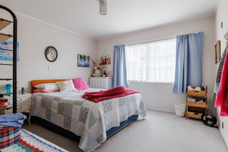 Photo of property in 2a Belvedere Crescent, Takaro, Palmerston North, 4412