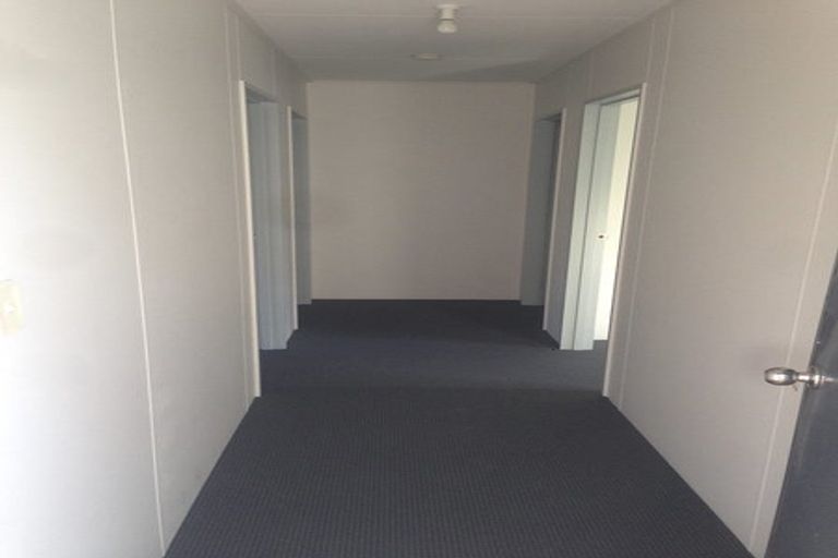 Photo of property in 9 Tensing Place, Sockburn, Christchurch, 8042