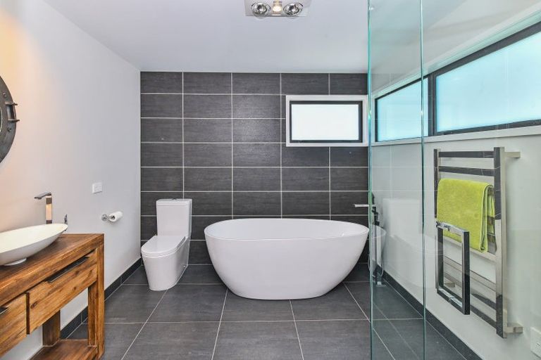 Photo of property in 13a Goble Road, Clarks Beach, Pukekohe, 2679