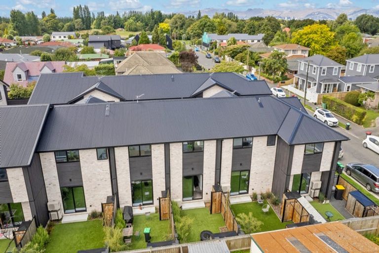 Photo of property in 3/3 Shearer Avenue, Papanui, Christchurch, 8052