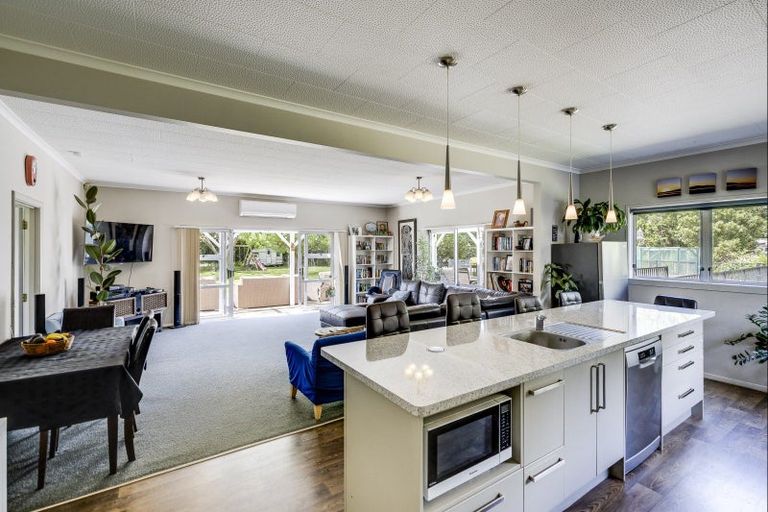 Photo of property in 16 The Loop, Meeanee, Napier, 4110