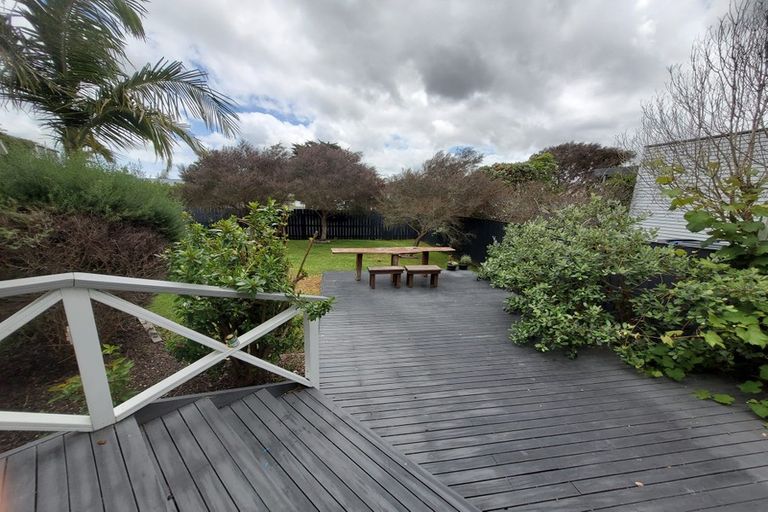Photo of property in 57a Springs Road, Parakai, 0830