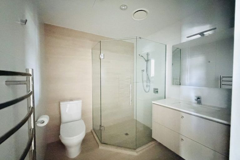 Photo of property in The Victor, 409/4 Bute Road, Browns Bay, Auckland, 0630