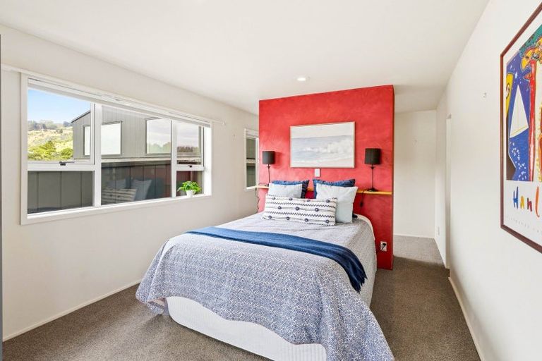 Photo of property in 40 Marine Parade, Macandrew Bay, Dunedin, 9014