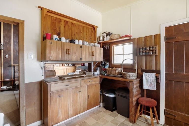 Photo of property in 140 Gonville Avenue, Gonville, Whanganui, 4501