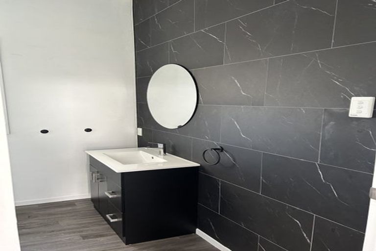 Photo of property in 16 Douglas Street, Balclutha, 9230