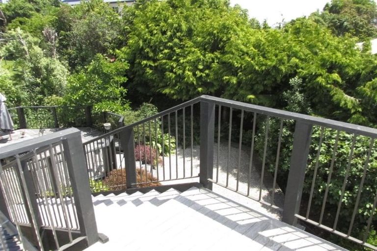 Photo of property in 11 Longhurst Terrace, Cashmere, Christchurch, 8022