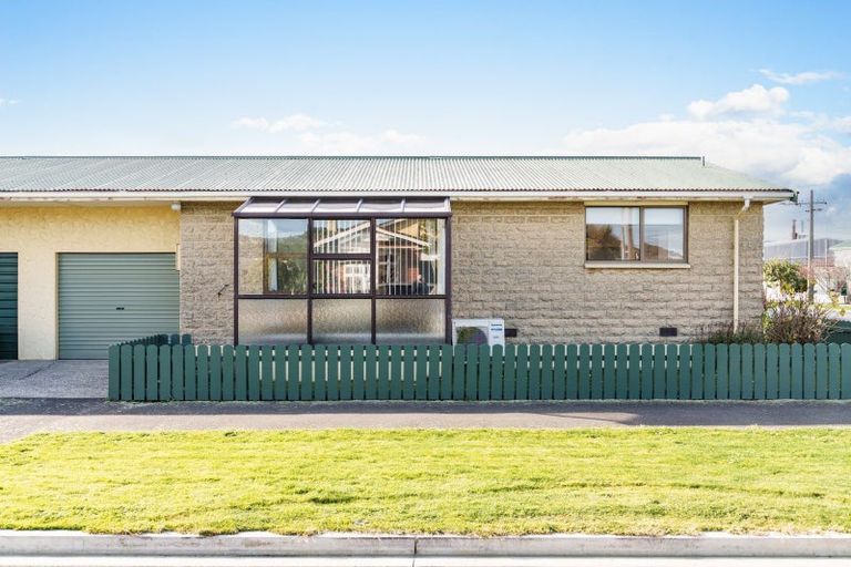 Photo of property in 10 Bellona Street, Saint Kilda, Dunedin, 9012
