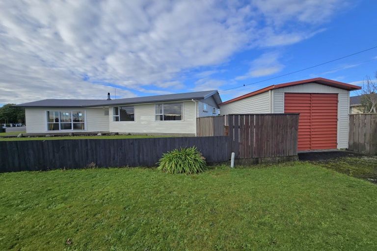 Photo of property in 221 Park Street, Hokitika, 7810