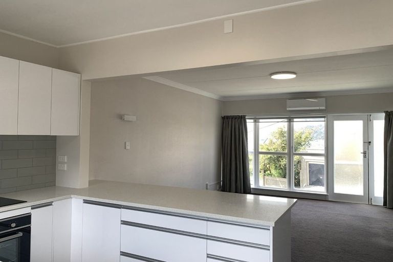 Photo of property in 76b Thompson Street, Mount Cook, Wellington, 6011