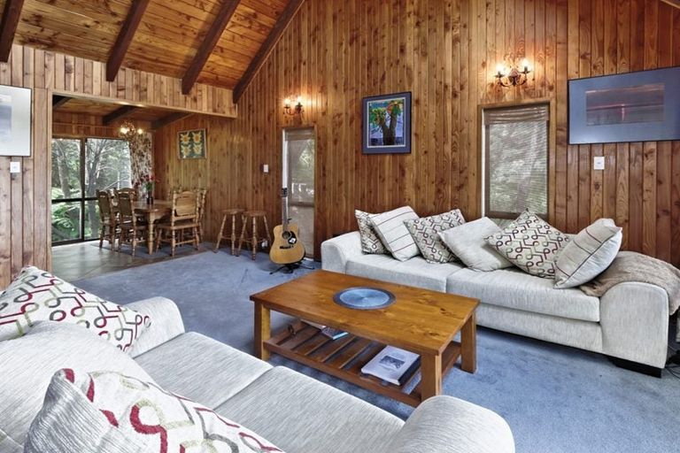 Photo of property in 22 Phillip Avenue, Glen Eden, Auckland, 0602