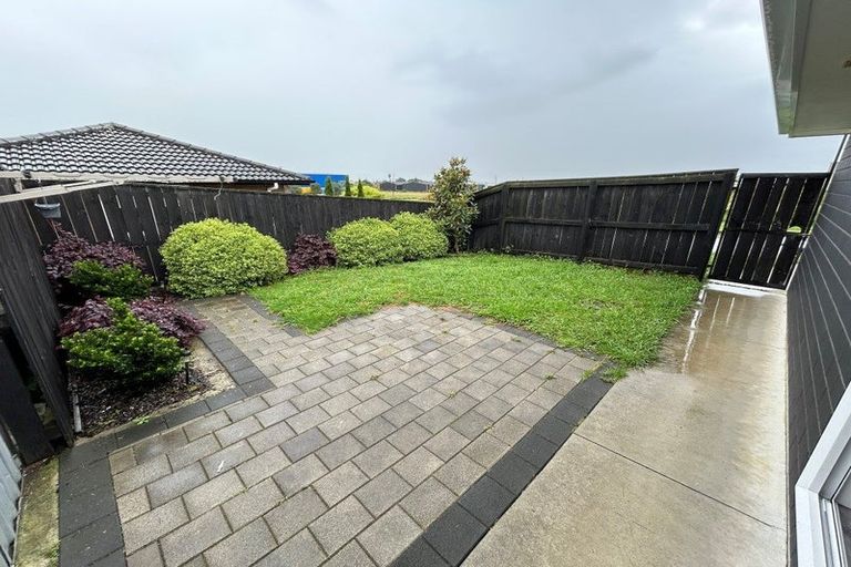 Photo of property in 57 Yashili Drive, Pokeno, 2402