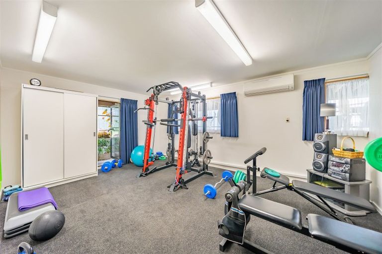 Photo of property in 18b Kamahi Street, Stokes Valley, Lower Hutt, 5019