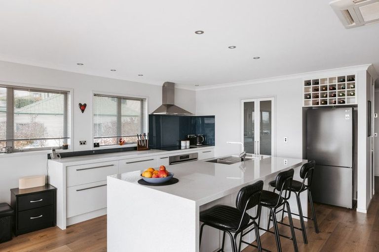 Photo of property in 11 Ruamoana Place, Omokoroa, 3114