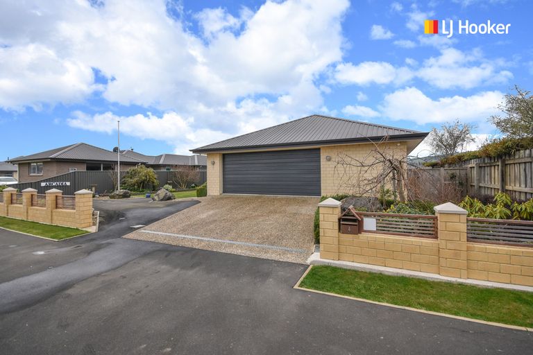 Photo of property in 4 Caledonia Drive, Mosgiel, 9024