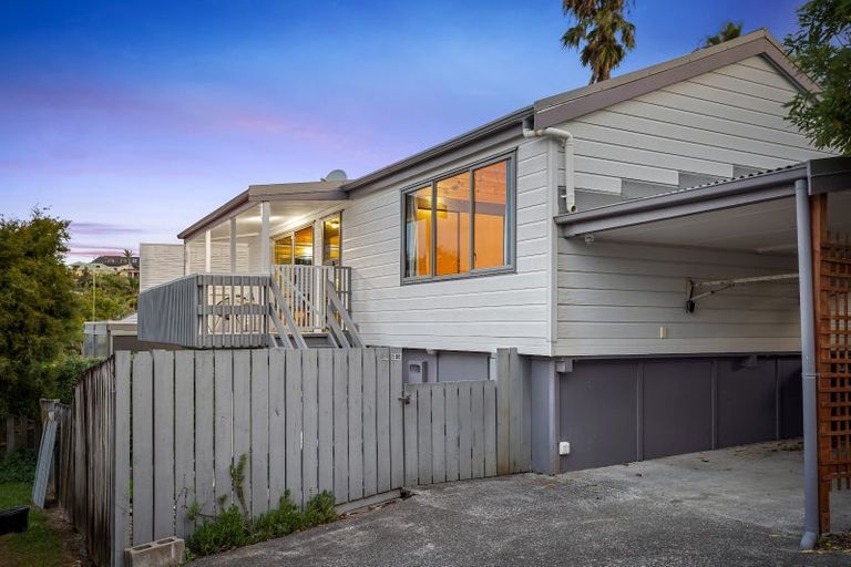 Photo of property in 58b William Bayes Place, Red Beach, 0932