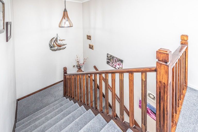 Photo of property in 70 Hipango Terrace, Durie Hill, Whanganui, 4500