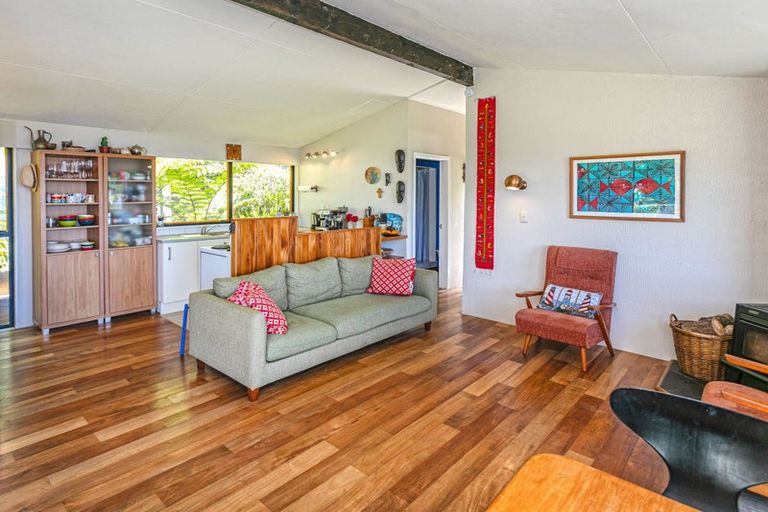 Photo of property in 11 Kowhai Place, Tuateawa, Coromandel, 3583