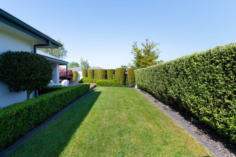 Photo of property in 2 Compton Grove, Huntington, Hamilton, 3210