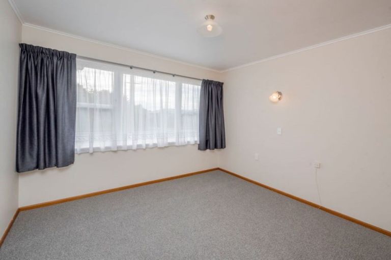 Photo of property in 118 Weraroa Road, Levin, 5510