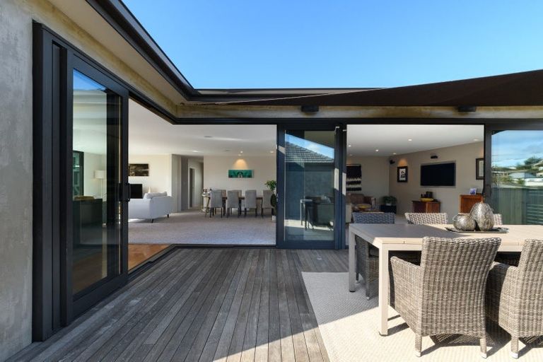 Photo of property in 3 Pine Avenue, Otumoetai, Tauranga, 3110