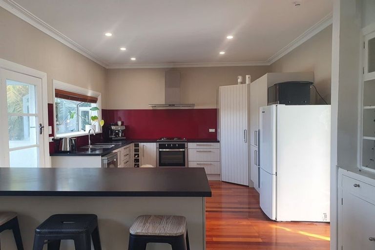 Photo of property in 85 Puriri Street, Hawera, 4610