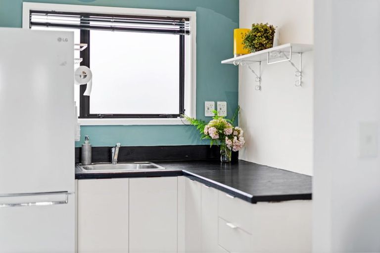 Photo of property in 1 Fantail Court, Orewa, 0931