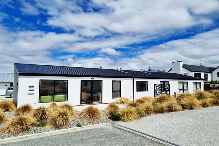 Photo of property in 16 Jimmys Lane, Lake Tekapo, 7999