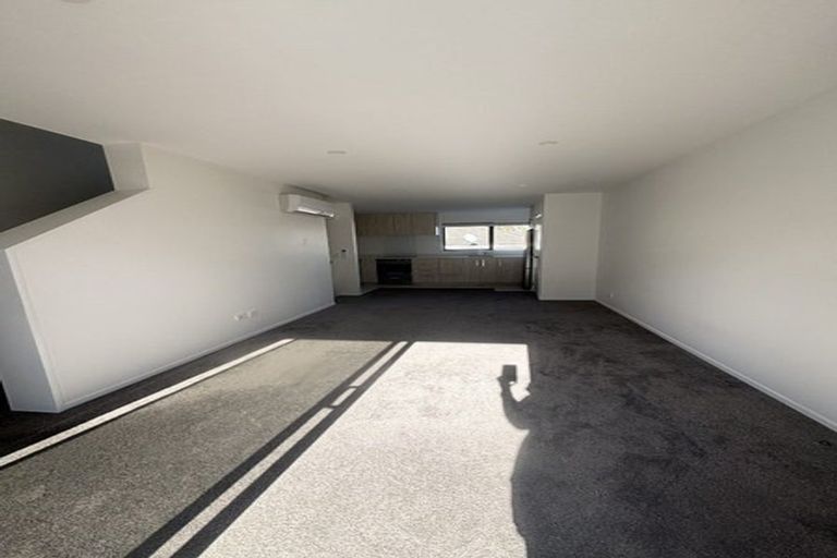 Photo of property in 4/61 Matipo Road, Te Atatu Peninsula, Auckland, 0610