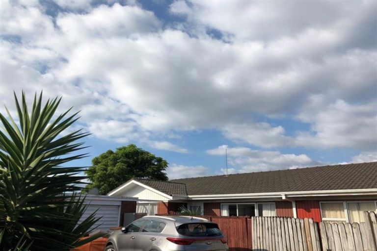 Photo of property in 1 Ihaka Place, Papatoetoe, Auckland, 2104