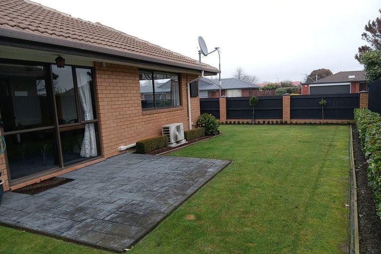 Photo of property in 1/21 Kintyre Drive, Broomfield, Christchurch, 8042
