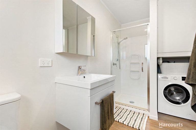 Photo of property in 4 Harbour Crest Drive, Waiuku, 2123