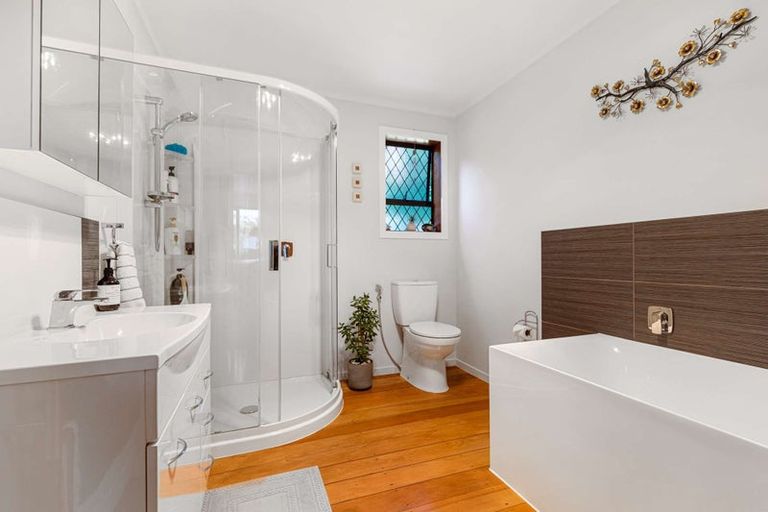 Photo of property in 10 Morehu Road, Rotoiti Forest, Rotorua, 3074