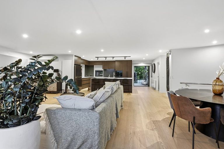 Photo of property in 22a Eastcliffe Road, Castor Bay, Auckland, 0620