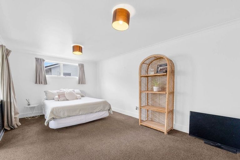 Photo of property in 138 Miranda Street, Stratford, 4332