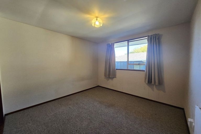 Photo of property in 1/42 Marlene Street, Casebrook, Christchurch, 8051