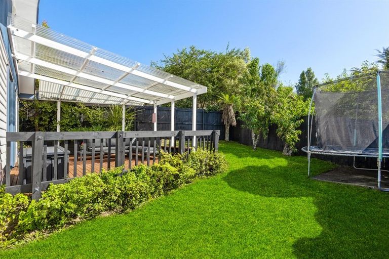 Photo of property in 230d Sturges Road, Henderson, Auckland, 0612