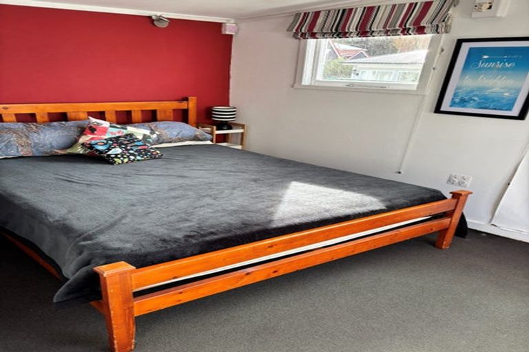 Photo of property in 2 Torless Terrace, Thorndon, Wellington, 6011