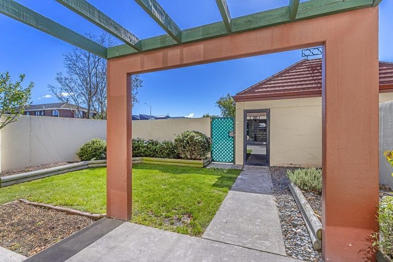 Photo of property in 10/42 Stanmore Road, Phillipstown, Christchurch, 8011
