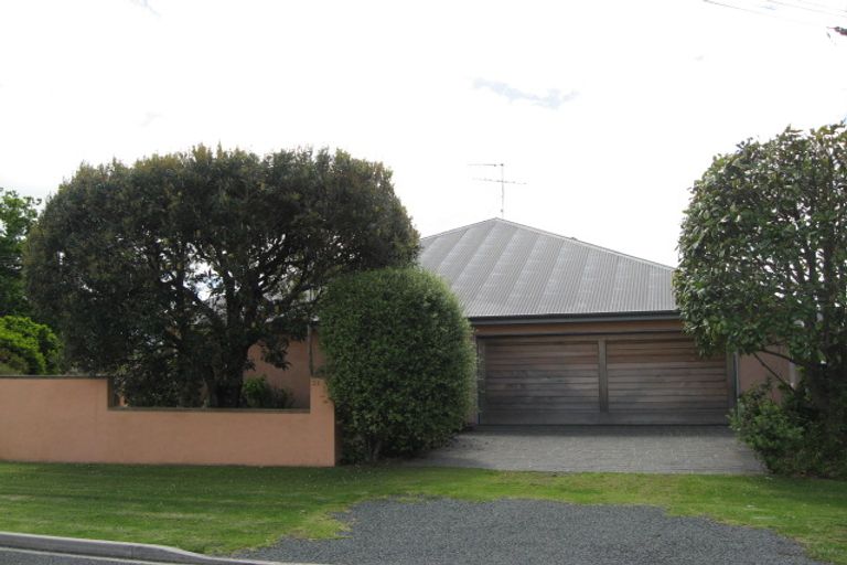 Photo of property in 5 Cross Street, Manly, Whangaparaoa, 0930